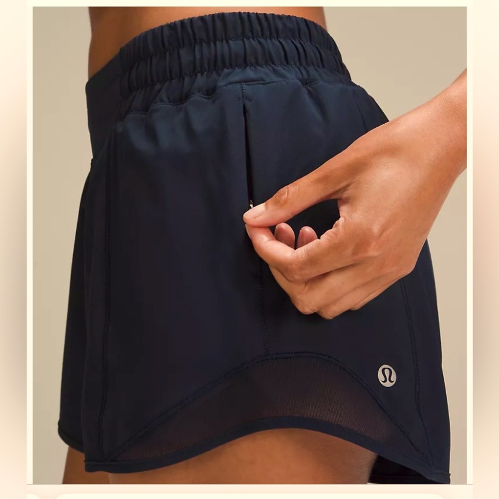 Lululemon Hotty Hot shorts 4”